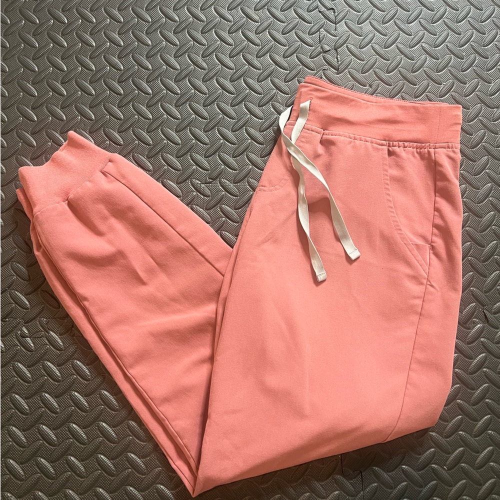 FIGS Zamora joggers